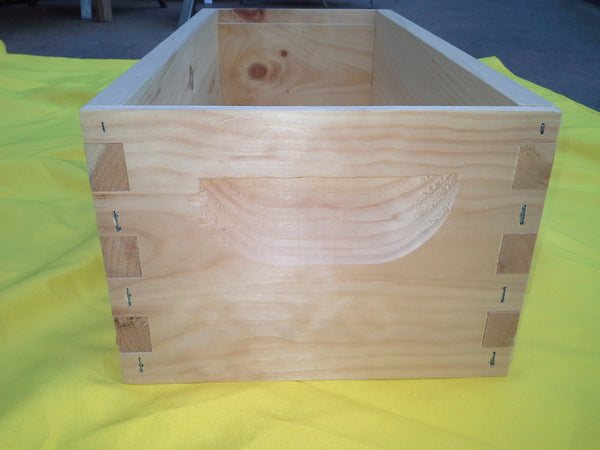 PINE JNUC UNPAINTED CASTLE-9 5/8"